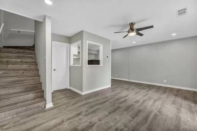 Main picture of 2808 Skyway Cir