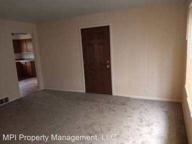 Main picture of 5822 N 62nd St