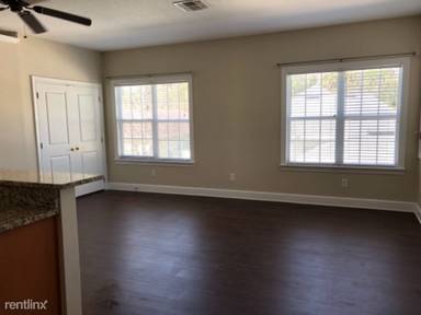 Main picture of 1216 Roycroft Ave