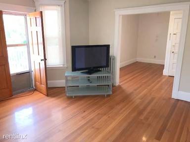 Main picture of 110 Sharon St