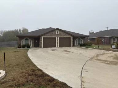 Main picture of 1331 Calle De Bronce - A