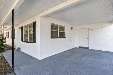 Main picture of 230 S Shore Dr