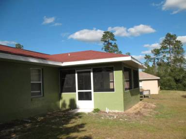 Main picture of 2820 SW 165th Street Rd