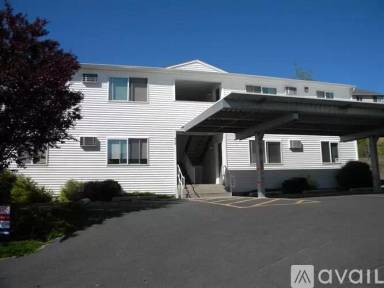 Main picture of 450 NW Parr Dr