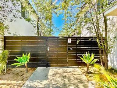 Main picture of 311 Junipero Ave