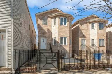 Main picture of 4506 S Laflin St