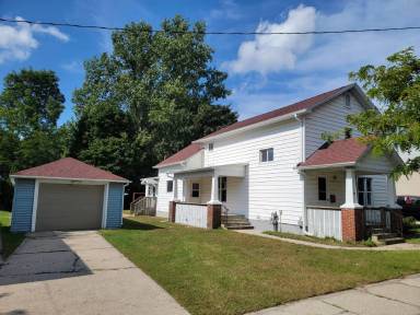 Main picture of 814 Engelman St