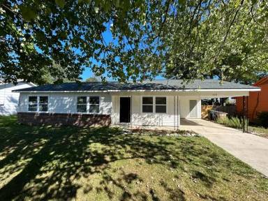 Main picture of 510 Blaine Dr SW