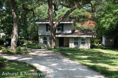 Main picture of 27485 Main St