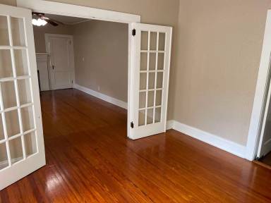 Main picture of 1226 N Duval St