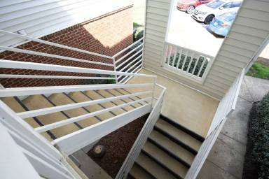 Main picture of 521 Renshaw Ct