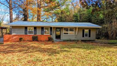 Main picture of 4090 Tara Dr