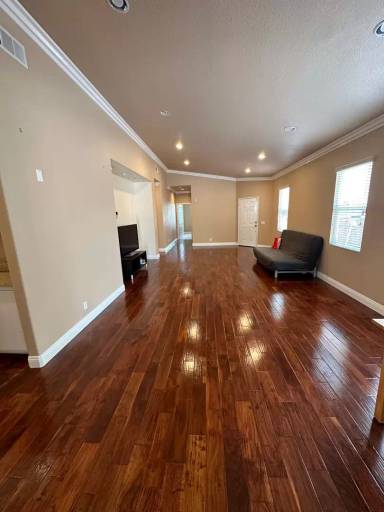Main picture of 30900 Branford Dr