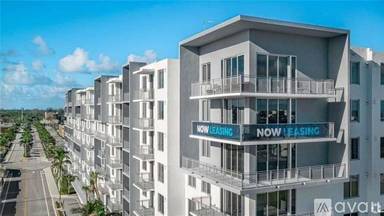 Main picture of Avery Dania Pointe Apartments