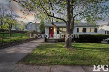 Main picture of 1930 Bonfield Dr
