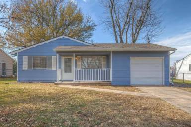 Main picture of 412 S 195th East Ave