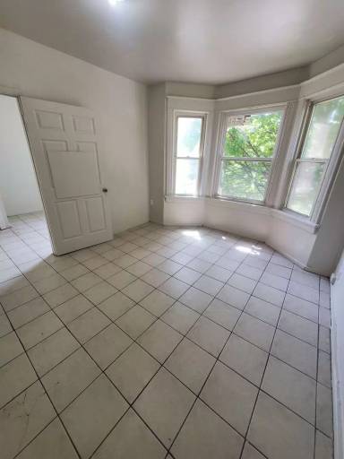 Main picture of 608 W Burleigh St