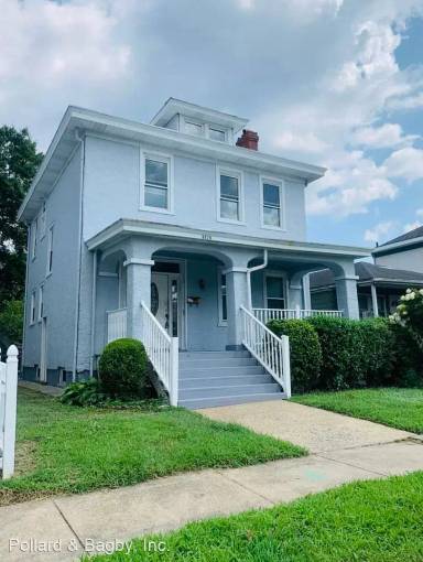 Main picture of 3215 Maryland Ave