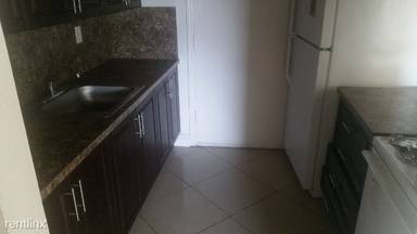 Main picture of 5502 Washington St