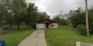 Main picture of 1011 W Sylvia St