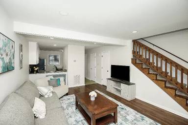 Main picture of 101 Jones St