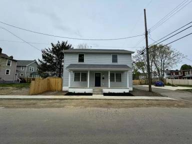 Main picture of 928 Siebert St