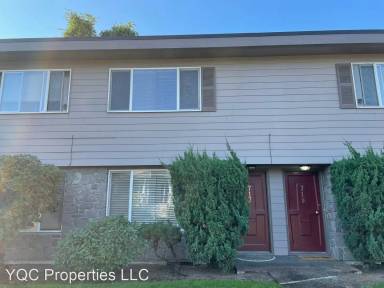 Main picture of 717 W 31st St