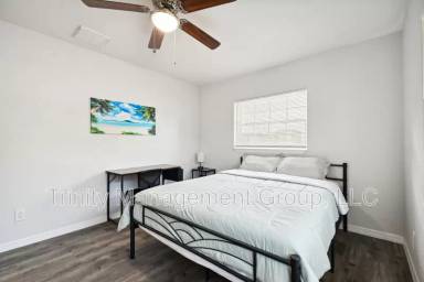 Main picture of 1051 Dogwood Dr