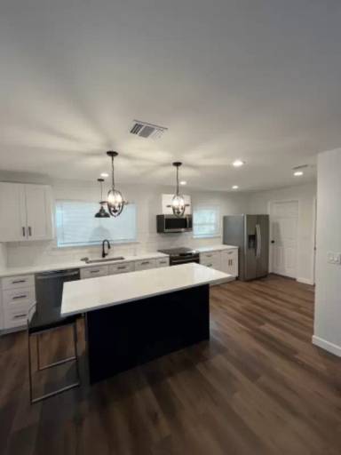 Main picture of 408 Idaho