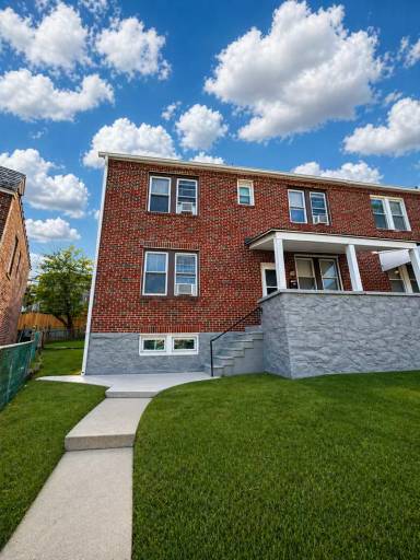 Main picture of 2525 W Cold Spring Ln