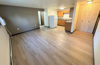 Main picture of 222 S Greenwood St - 18 PLEX - 6