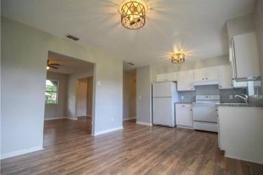 Main picture of 4637 Weston Rd
