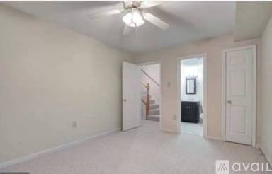 Main picture of 10400 Armstrong St