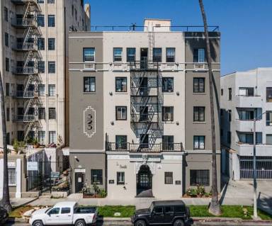 Main picture of 525 S Gramercy Pl