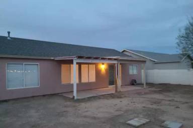 Main picture of 1321 E Desert Fern Trl