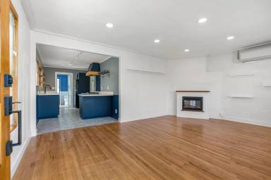 Main picture of 3219 W Chandler Blvd
