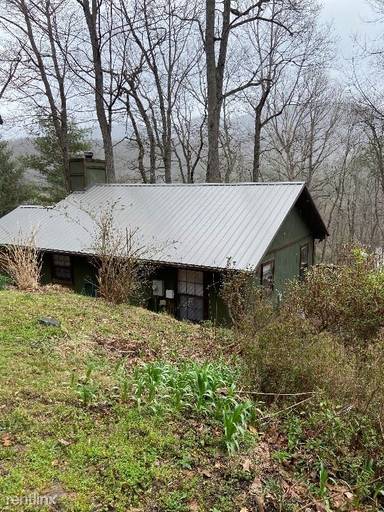Main picture of 13 Wood Robin Ln