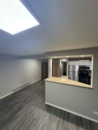 Main picture of 1324 N Geneva Dr