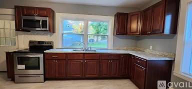 Main picture of 20 Lincoln St