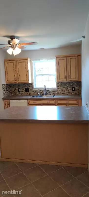 Main picture of 72 Christine Dr