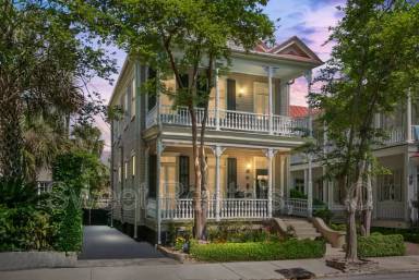 Main picture of 6 Wentworth St