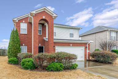 Main picture of 5033 Valley Cove Dr SE