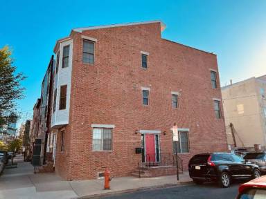 Main picture of 919 S 16th St