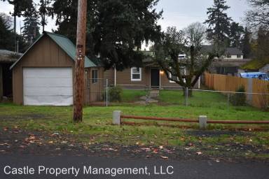 Main picture of 2230 Front Ave NE