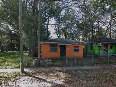Main picture of 2120 Pullman Ave