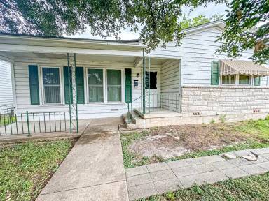 Main picture of 4001 N 25th St
