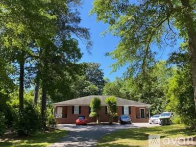 Main picture of 331 Black Ave
