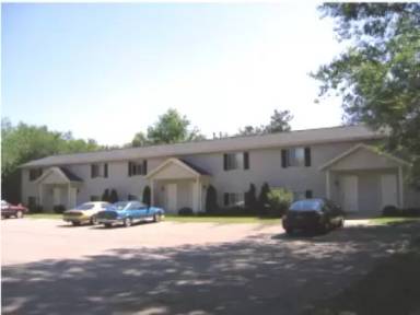 Main picture of Pinetree Apartments