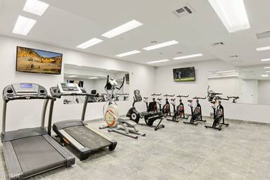 Main picture of 196 Macon St