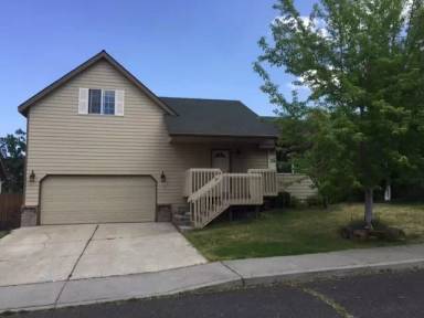 Main picture of 794 NE Mason Rd